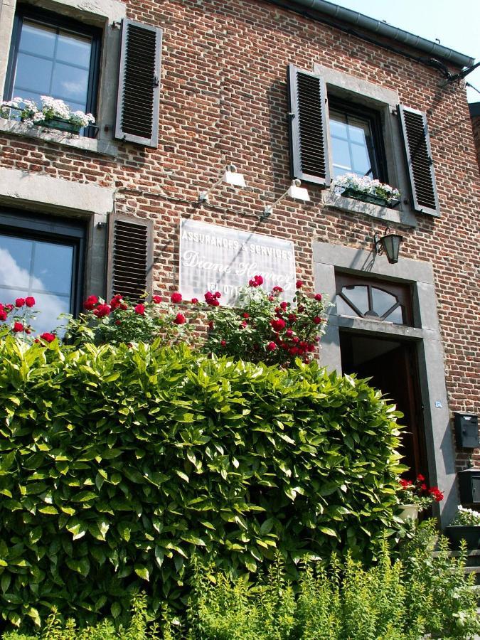 Апартаменты Le Petit Chapitre : Maison De Charme Fosses-La-Ville Экстерьер фото